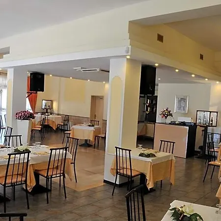 Genius Hotel 3*