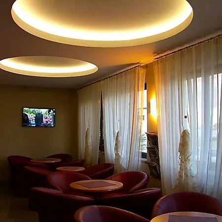 Hotel Genius 3*