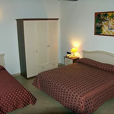 Otel Genius 3*
